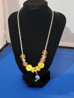 Source Unknown Yellow Floral and Amber Bead Necklace